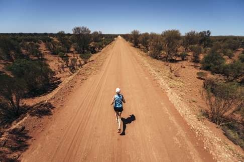 Guli hits the road in Australia’s Simpson Desert.