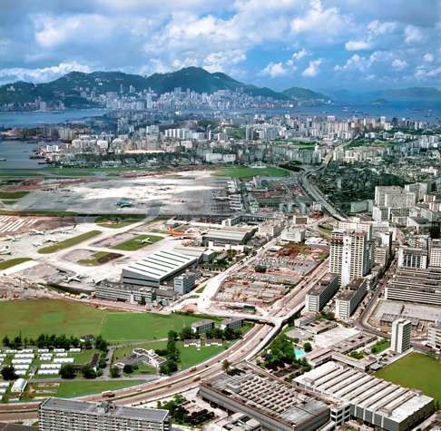 Kai Tak Airport and Hong Kong Island from the air in 1974. Photo: Keith Macgregor