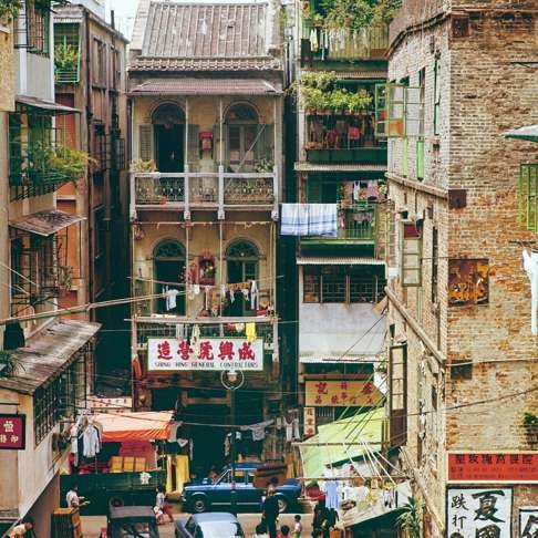 Aberdeen Street from Hollywood Road in 1979. Photo: Keith Macgregor