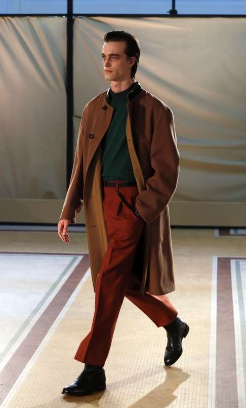 A model for Lemaire’s Fall/Winter 2017/18 Men's collection at Paris Fashion Week. Photo: AFP