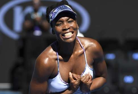 epa05751001 Venus Williams of the USA jubilates her win over Coco Vandeweghe of the USA during the Women's semifinal match against at the Australian Open Grand Slam tennis tournament in Melbourne, Victoria, Australia, 26 January 2017. EPA/TRACEY NEARMY AUSTRALIA AND NEW ZEALAND OUT