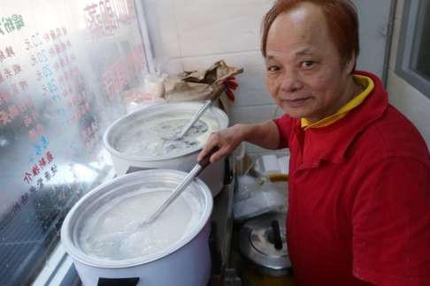 Hawker Tsang Kai-sun in Sham Shui Po. Photo: David Wong