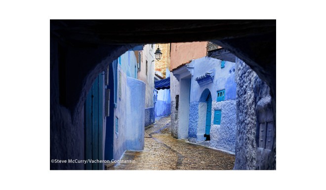 Chefchaouen is full of the blue-white buildings – normally with Andalusian-style red terracotta roof tiles.