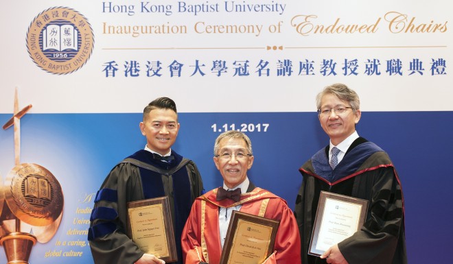 (From left) Professor John Erni, Professor Cheah Kok-wai and Professor Bian Zhaoxiang