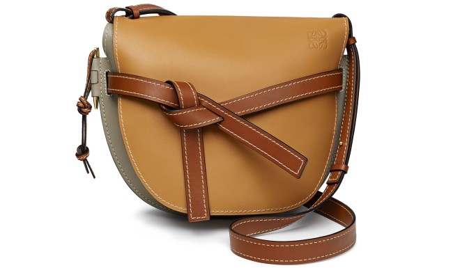 Saddle-shaped Gate bag is skillfully handcrafted from high-end leathers, designed to wear beautifully over time. 