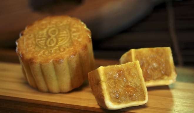 Fresh pineapple and custard mooncakes from Harbour Plaza’s 8 Degrees cafe.