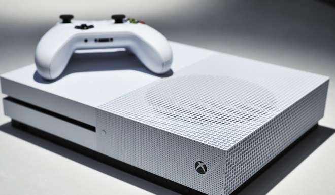 XBox One S.