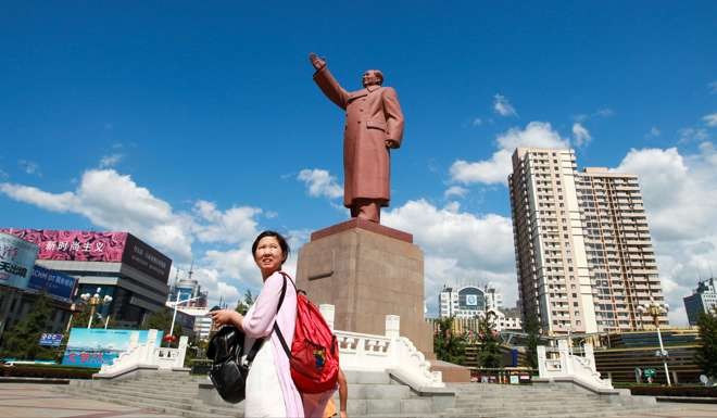 A statue of Mao outside the railway station in Dandong city, on China’s border with North Korea in Liaoning province. Photo: Simon Song