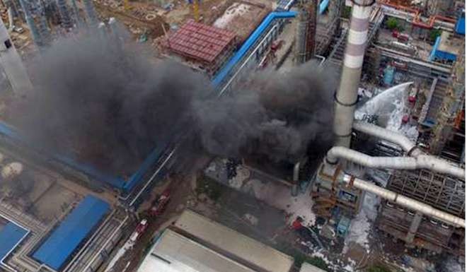 Witnesses said they heard two explosions from the Jinling Petrochemical plant. Photo: SCMP Pictures