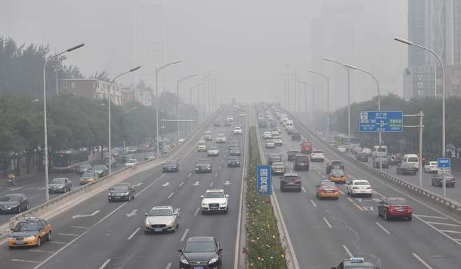 Traffic on a Beijing highway. Photo: Xinhua