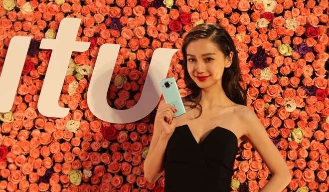 Angelababy is an official spokeswoman for Meitu smartphones, which were included in the gift bag handed out to wedding guests. Photo: Simon Song