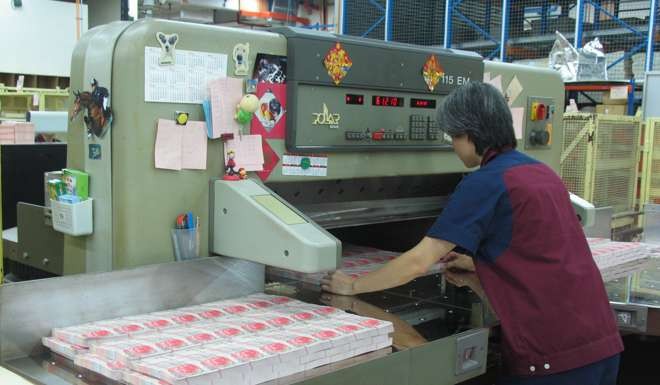 On average it takes about one tonne of cotton to print 1 million banknotes. Photo: Handout