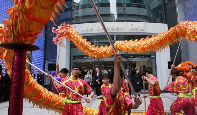 Dragon dancers perform outside Lee Garden One shopping complex on February 17. Photo: SCMP