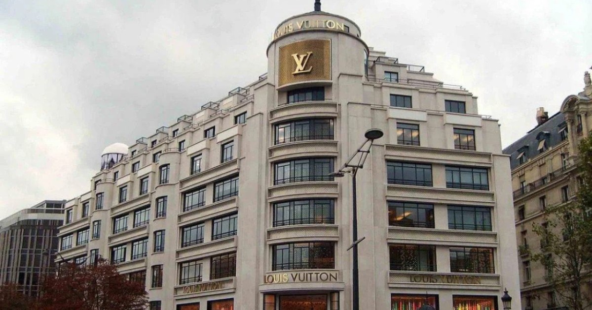 Louis Vuitton Nice Store in Nice France  LOUIS VUITTON